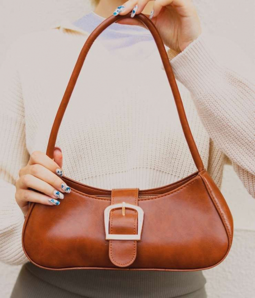 Бревно и такса: четыре популярные сумки лета 2024 Бревно и такса: четыре популярные сумки лета 2024