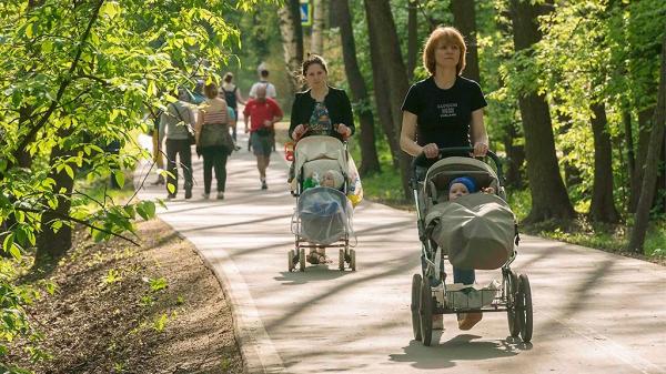 C 1 августа начнут начислять новые выплаты семьям с детьми: кто и сколько получит
