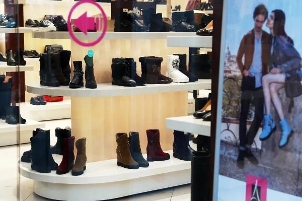 Экспертиза в Москве из Петербурга с киргизскими корнями в Казахстане: Как в Россию попадают опасные и бракованные товары из Китая