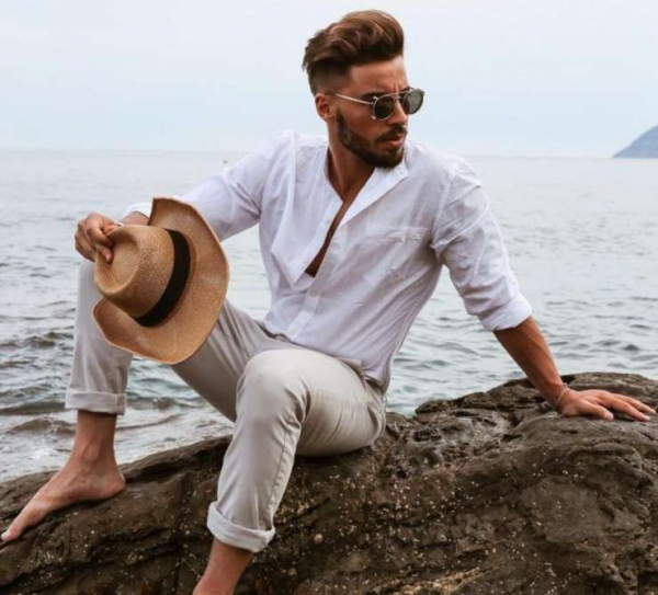 Капсула для отпуска для мужчины: что в ней должно быть точно Капсула для отпуска для мужчины: что в ней должно быть точно