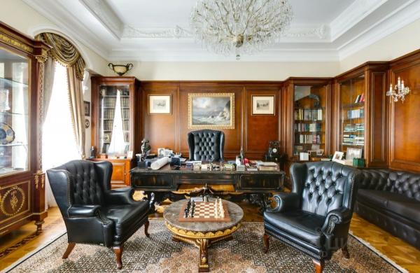 Почему часть ТЦ "Атриум" на Садовом кольце хотят снести, а его владельцы живут и платят налоги в США Почему часть ТЦ "Атриум" на Садовом кольце хотят снести, а его владельцы живут и платят налоги в США