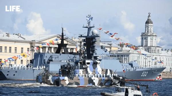 Путин, Белоусов и боевые корабли: Самое важное с военно-морского парада в Петербурге — в объективе Life.ru Путин, Белоусов и боевые корабли: Самое важное с военно-морского парада в Петербурге — в объективе Life.ru