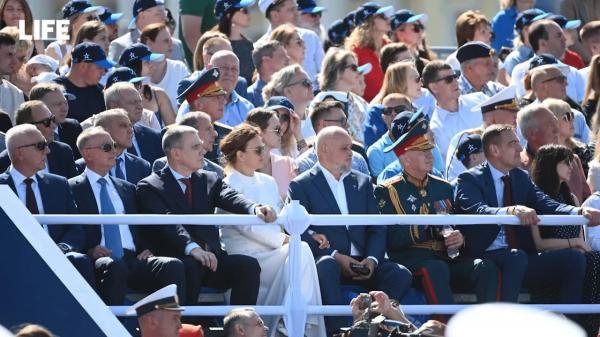 Путин, Белоусов и боевые корабли: Самое важное с военно-морского парада в Петербурге — в объективе Life.ru Путин, Белоусов и боевые корабли: Самое важное с военно-морского парада в Петербурге — в объективе Life.ru