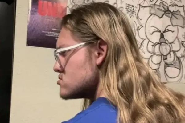 Трампу по уху: Как республиканцы заработали очки на покушении, оставив Байдена без шансов Трампу по уху: Как республиканцы заработали очки на покушении, оставив Байдена без шансов