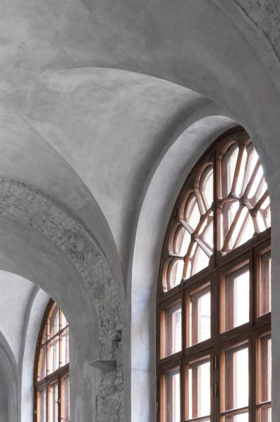 Псевдорусский стиль и эстетика промзон: 5 стильных офисов архитекторов Псевдорусский стиль и эстетика промзон: 5 стильных офисов архитекторов