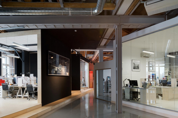 Псевдорусский стиль и эстетика промзон: 5 стильных офисов архитекторов Псевдорусский стиль и эстетика промзон: 5 стильных офисов архитекторов