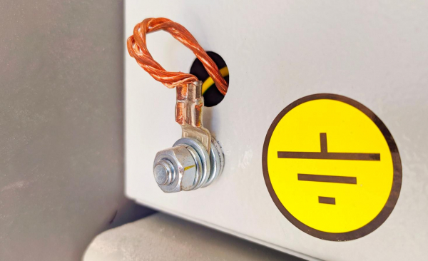 Что такое заземление, какие виды бывают и как его сделать дома Что такое заземление, какие виды бывают и как его сделать дома