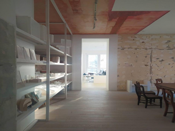 Псевдорусский стиль и эстетика промзон: 5 стильных офисов архитекторов Псевдорусский стиль и эстетика промзон: 5 стильных офисов архитекторов