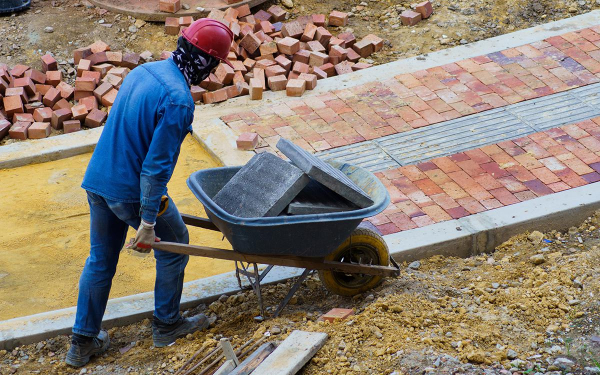 Когда День каменщика в России: история праздника и как его отмечают Когда День каменщика в России: история праздника и как его отмечают