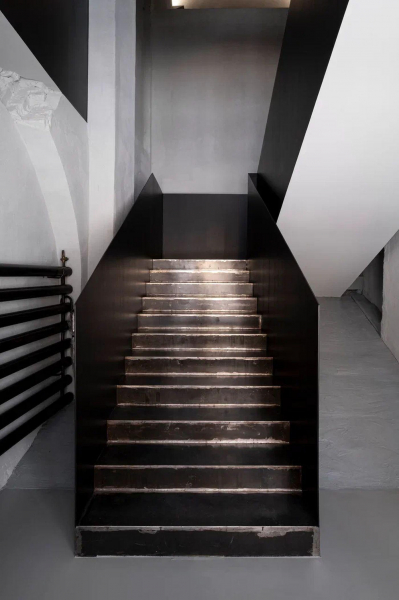 Псевдорусский стиль и эстетика промзон: 5 стильных офисов архитекторов Псевдорусский стиль и эстетика промзон: 5 стильных офисов архитекторов