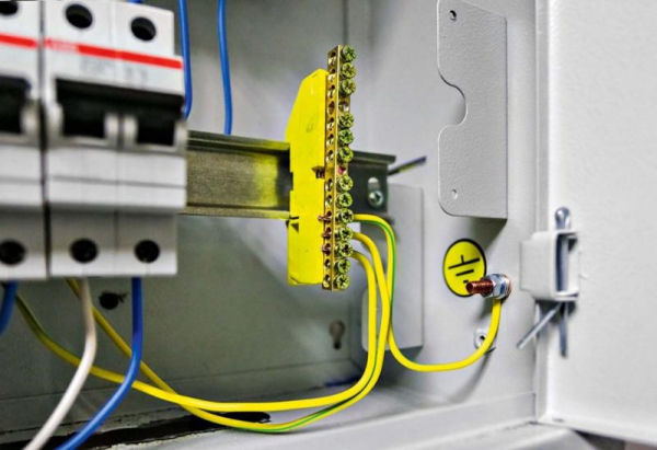 Что такое заземление, какие виды бывают и как его сделать дома Что такое заземление, какие виды бывают и как его сделать дома