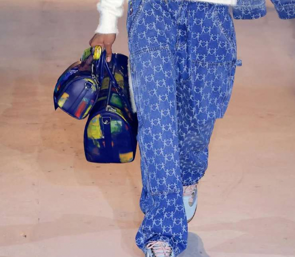 Сумка на осень для мужчины: стильные и модные варианты Сумка на осень для мужчины: стильные и модные варианты