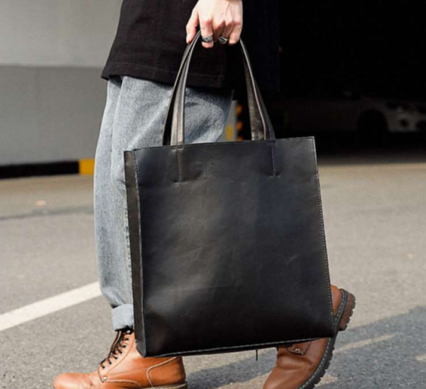 Сумка на осень для мужчины: стильные и модные варианты Сумка на осень для мужчины: стильные и модные варианты