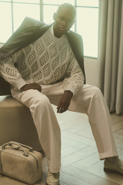 КАКИЕ СВИТЕРЫ И ДЖЕМПЕРЫ В МОДЕ В 2025 году. КАКИЕ СВИТЕРЫ И ДЖЕМПЕРЫ В МОДЕ В 2025 году.