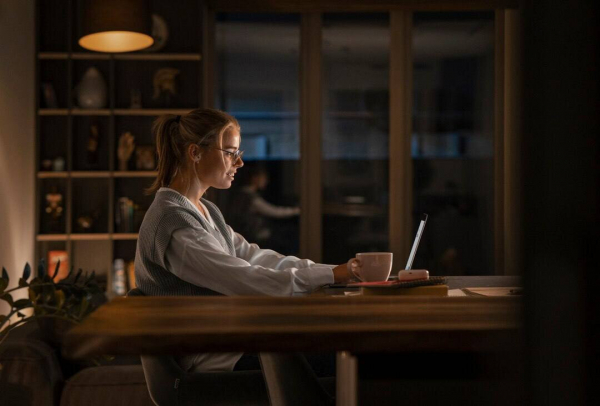 Эксперты считают, что ночные смены на работе приводят к изменению аппетита Эксперты считают, что ночные смены на работе приводят к изменению аппетита