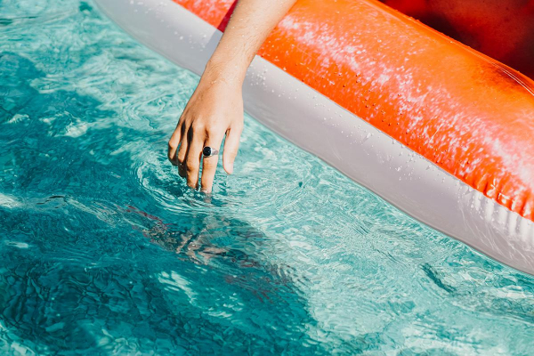 Бассейн, таро и фэншуй: странные требования при покупке жилья Бассейн, таро и фэншуй: странные требования при покупке жилья