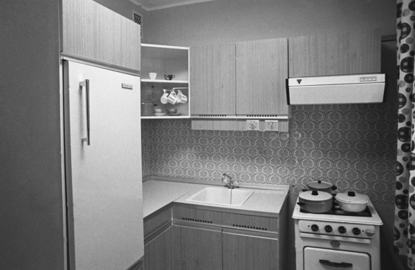 Кофеварка, пылесос и мясорубка: гаджеты, которые были в квартирах в СССР Кофеварка, пылесос и мясорубка: гаджеты, которые были в квартирах в СССР