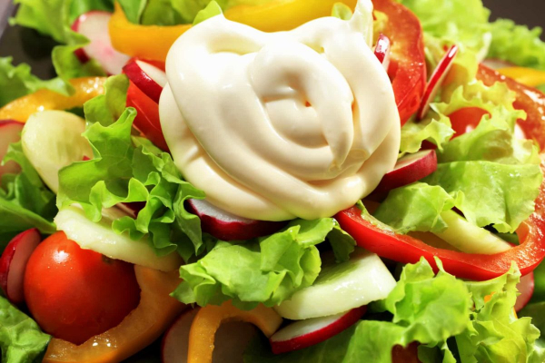 Приводят к набору веса: какие ингредиенты в салатах содержат «пустые» калории Приводят к набору веса: какие ингредиенты в салатах содержат «пустые» калории