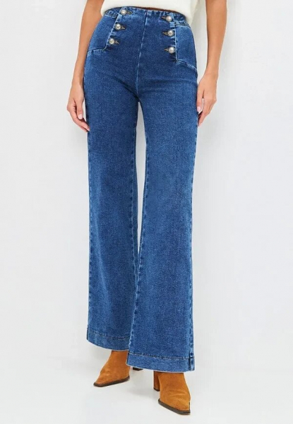 Мода как искусство: как носить вещи с принтами-картинами