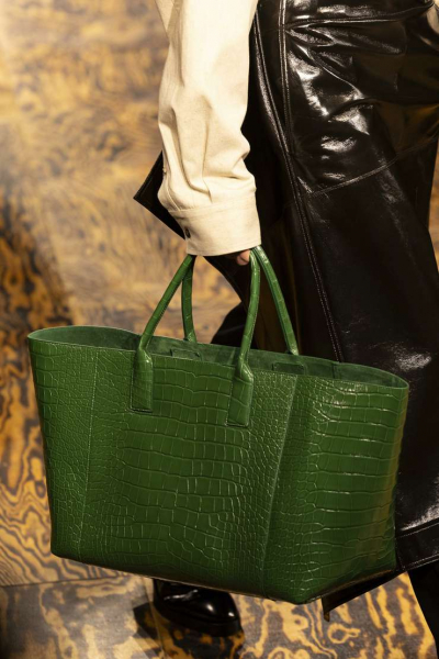 Не тоутом единым: 5 моделей сумок — хитов этой осени Не тоутом единым: 5 моделей сумок — хитов этой осени