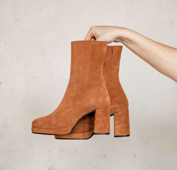 Сапоги и ботильоны, которые нужны вам осенью 2024 Сапоги и ботильоны, которые нужны вам осенью 2024