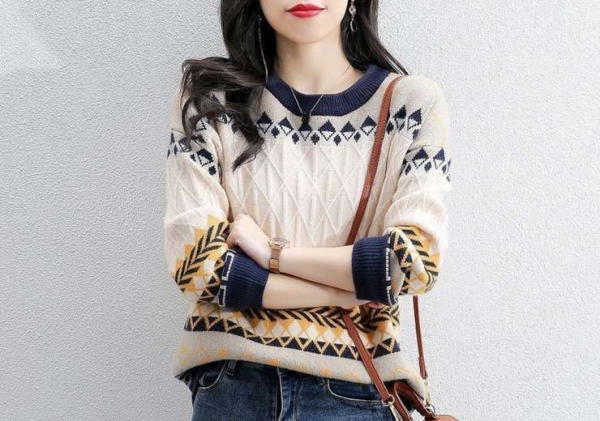 Вязаные свитера: 5 горячих трендов на осень и зиму−2024 Вязаные свитера: 5 горячих трендов на осень и зиму−2024