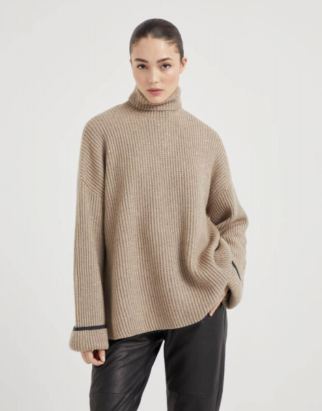 САМЫЕ МОДНЫЕ ВЕЩИ ИЗ ТРИКОТАЖА НА ОСЕНЬ ЗИМУ 2025