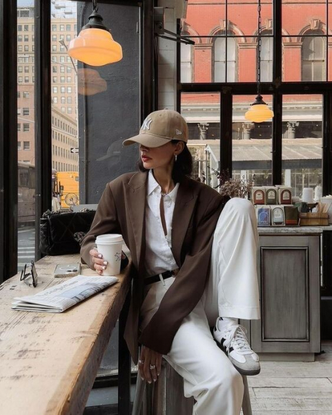 КАКИЕ ГОЛОВНЫЕ УБОРЫ В МОДЕ ЭТОЙ ОСЕНЬЮ