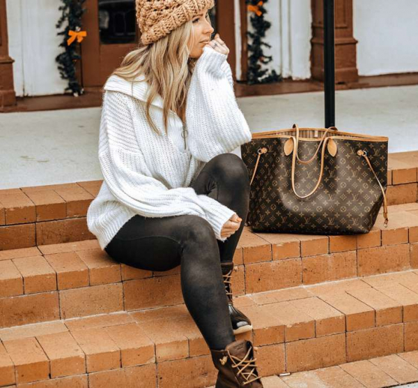 Гетры, гольфы, леггинсы: как носить их осенью и зимой — 7 советов стилиста Гетры, гольфы, леггинсы: как носить их осенью и зимой — 7 советов стилиста