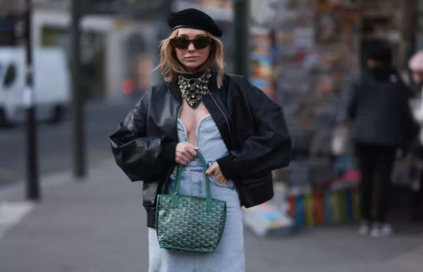 Куртки-бомберы для женщин: какие выбрать и с чем носить этой осенью Куртки-бомберы для женщин: какие выбрать и с чем носить этой осенью