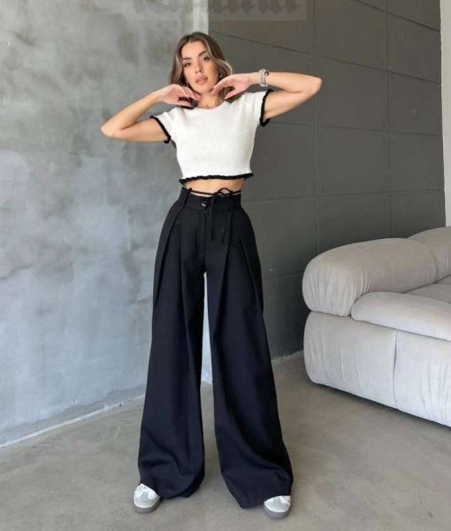 Смещаем акцент: правила подбора гардероба для девушек с широкими плечами Смещаем акцент: правила подбора гардероба для девушек с широкими плечами