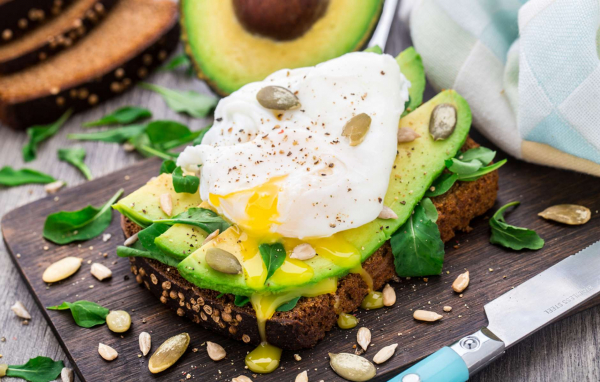 Всего 300 ккал: почему Виктория Бекхэм ест одинаковый завтрак Всего 300 ккал: почему Виктория Бекхэм ест одинаковый завтрак