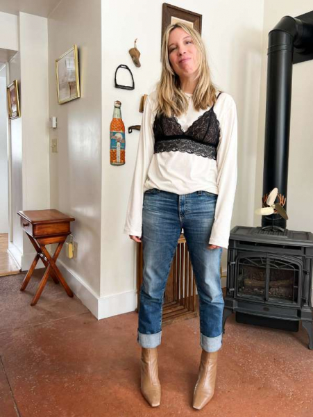 Гранж и китч: лифчик поверх майки — тренд нулевых возвращается в моду Гранж и китч: лифчик поверх майки — тренд нулевых возвращается в моду