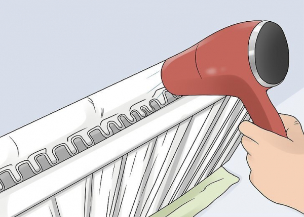 Гениальный трюк, как быстро почистить батареи от пыли