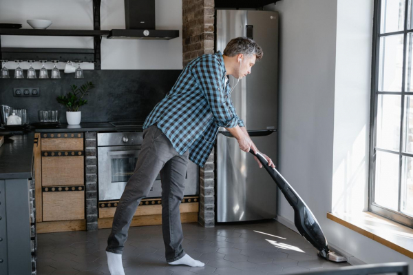 Как выбрать пылесос: 10 характеристик и советы экспертов Как выбрать пылесос: 10 характеристик и советы экспертов