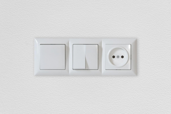 Как подключить двойной выключатель света: пошаговая инструкция