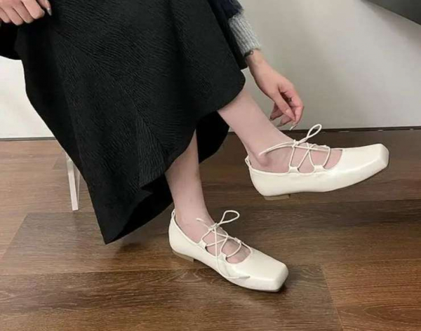 Обувь на весну: 6 видов, которые обожают истинные француженки Обувь на весну: 6 видов, которые обожают истинные француженки