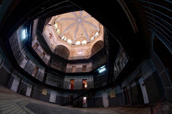 Тюрьма «Кресты» продана с аукциона за ₽1,1 млрд Тюрьма «Кресты» продана с аукциона за ₽1,1 млрд