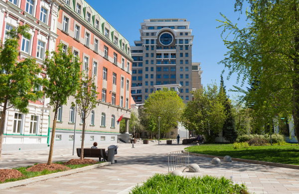 Столичное жилье немассового спроса: десятилетие движения от рынка продавца к рынку покупателя Столичное жилье немассового спроса: десятилетие движения от рынка продавца к рынку покупателя