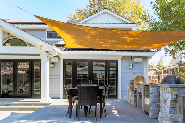 Мангальная зона на даче: из чего строить и как оформить Мангальная зона на даче: из чего строить и как оформить