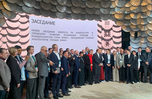 Архитекторы — профессионалы, говорящие на одном языке и всегда про созидание