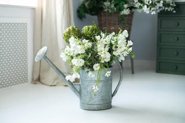 Старая дверь и лейка с дачи: что такое апсайклинг в декоре квартиры Старая дверь и лейка с дачи: что такое апсайклинг в декоре квартиры