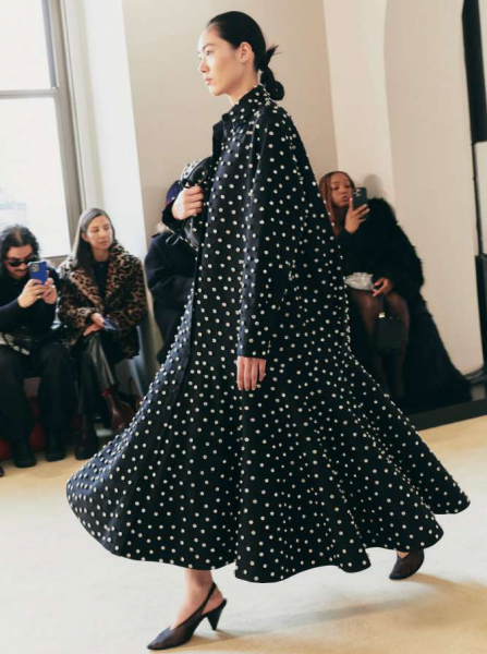 Принцесса на горошине: как носить весной этот принт — 5 советов стилиста Принцесса на горошине: как носить весной этот принт — 5 советов стилиста