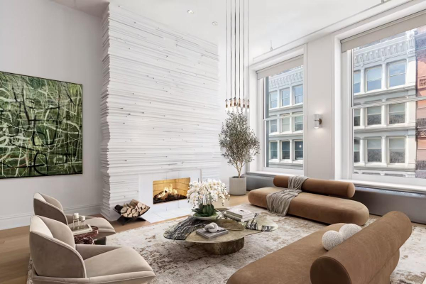 Квартиру из фильма «Дьявол носит Prada» выставили на продажу в Нью-Йорке Квартиру из фильма «Дьявол носит Prada» выставили на продажу в Нью-Йорке