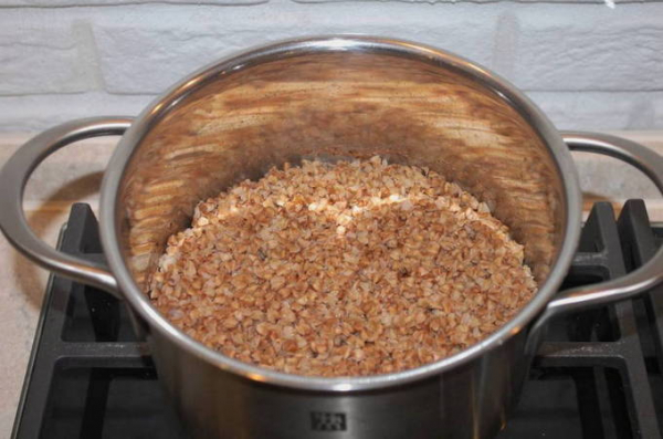 Секреты приготовления рассыпчатой гречки: как ее нужно варить на самом деле Секреты приготовления рассыпчатой гречки: как ее нужно варить на самом деле