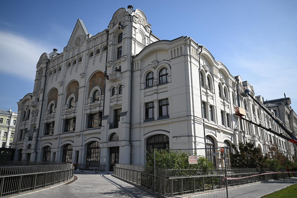 Собянин сообщил о планах реставрации домов-памятников в Москве в 2025 г.