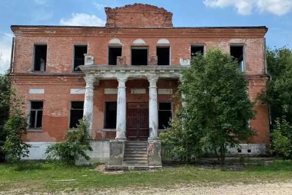 «Дом.РФ» готовит к аукциону 44 дома-памятника в России. Как они выглядят «Дом.РФ» готовит к аукциону 44 дома-памятника в России. Как они выглядят