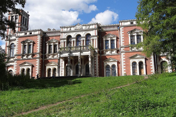 «Дом.РФ» готовит к аукциону 44 дома-памятника в России. Как они выглядят «Дом.РФ» готовит к аукциону 44 дома-памятника в России. Как они выглядят