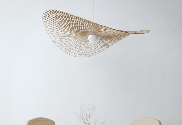 Какие люстры сейчас в моде: советы дизайнера, фото современных люстр Какие люстры сейчас в моде: советы дизайнера, фото современных люстр