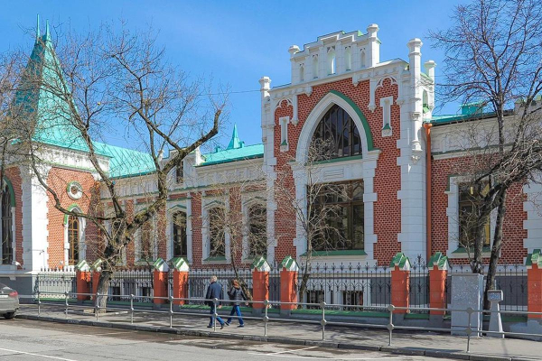 Собянин сообщил о планах реставрации домов-памятников в Москве в 2025 г.